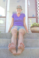 08-08-12 Barefoot Runner